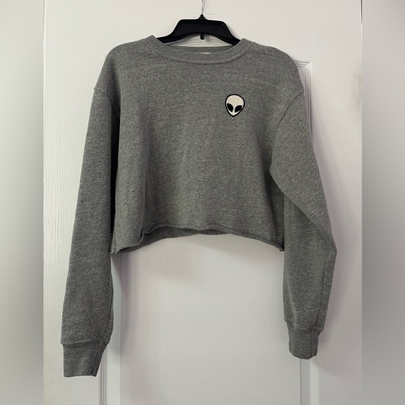 Brandy Melville Alien Crop Top Sweater👽 - Picture 2 of 3